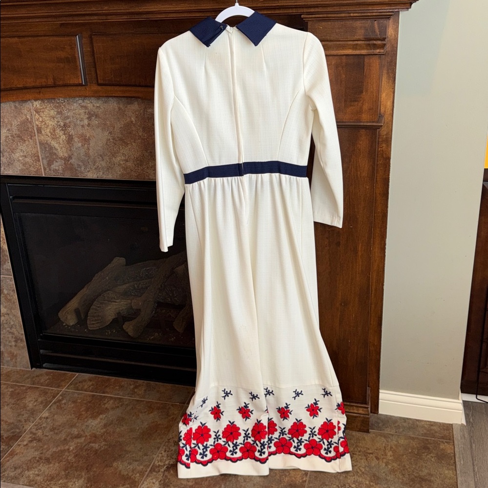 Vintage long sleeve collared long dress embroidered flowers hippie modest est XS - Picture 6 of 13
